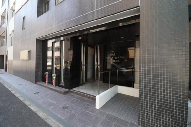 クオス銀座エストトロワジェーム2枚目