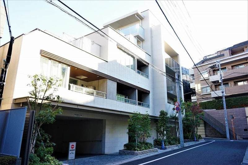 ローレルコート新宿夏目坂 1枚目