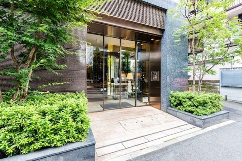 イニシアイオ西麻布1枚目