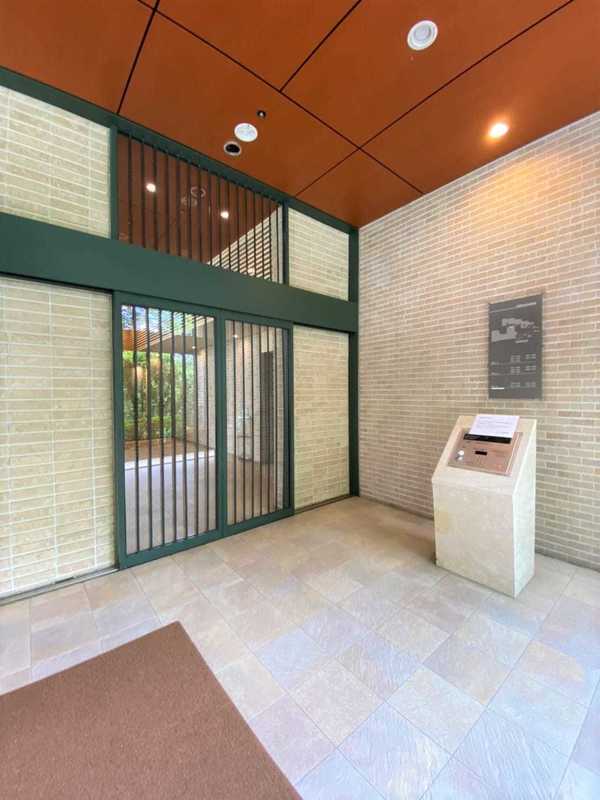 プラウド成城 1枚目