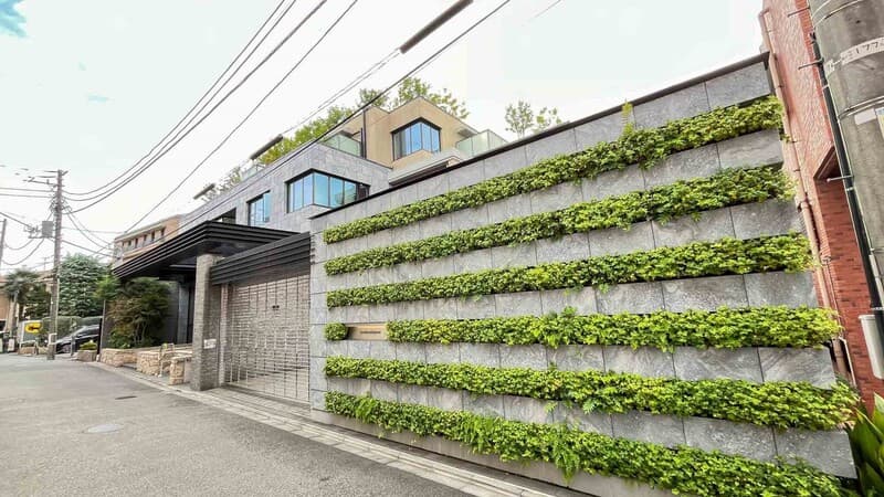 ジオ南青山2枚目