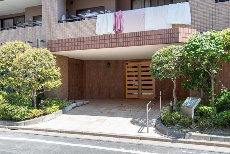 セザール仲池上2枚目