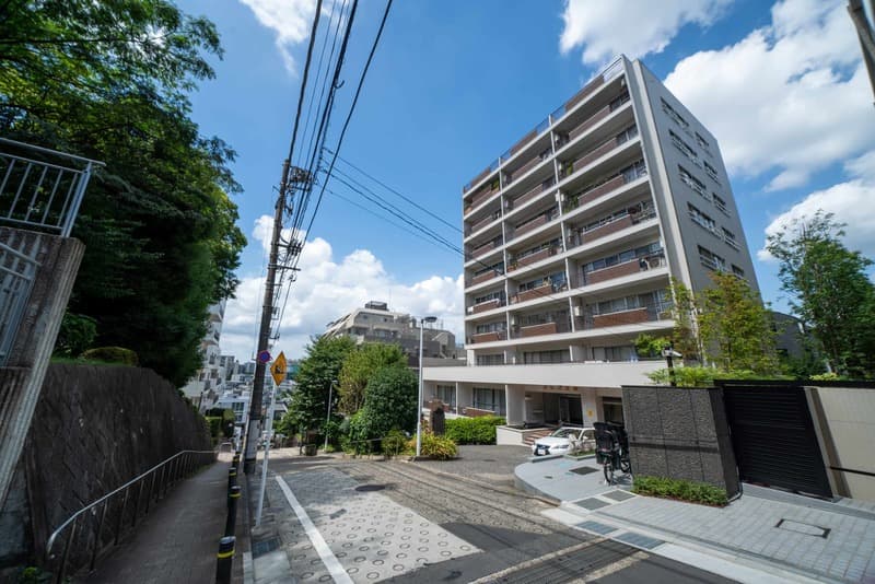 パレス三條1枚目